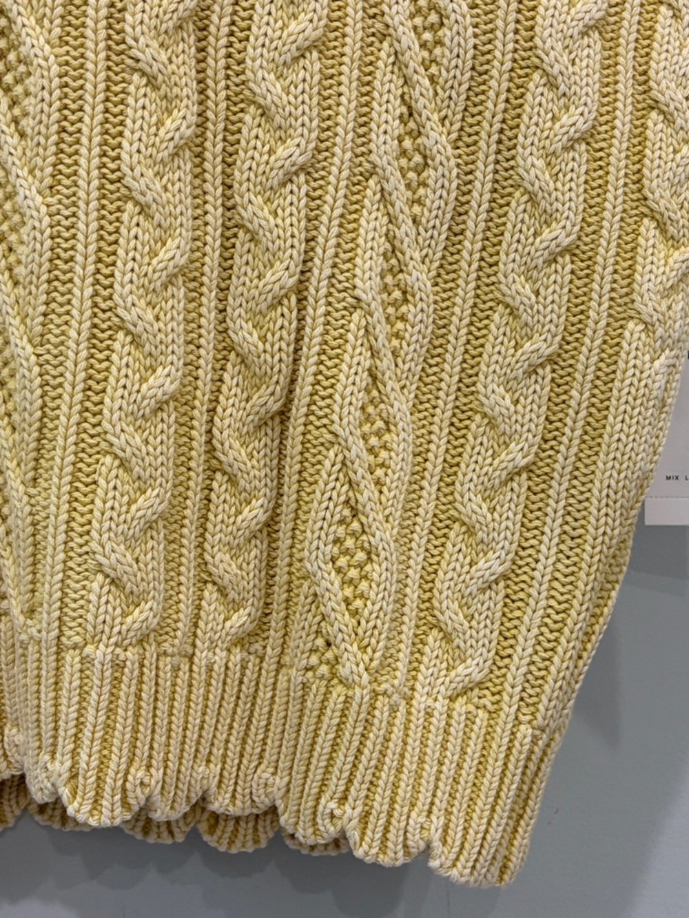 NWT Cable Knit Sleeveless Sweater Butter Yellow women’s Small Free Assembly - Picture 10 of 12